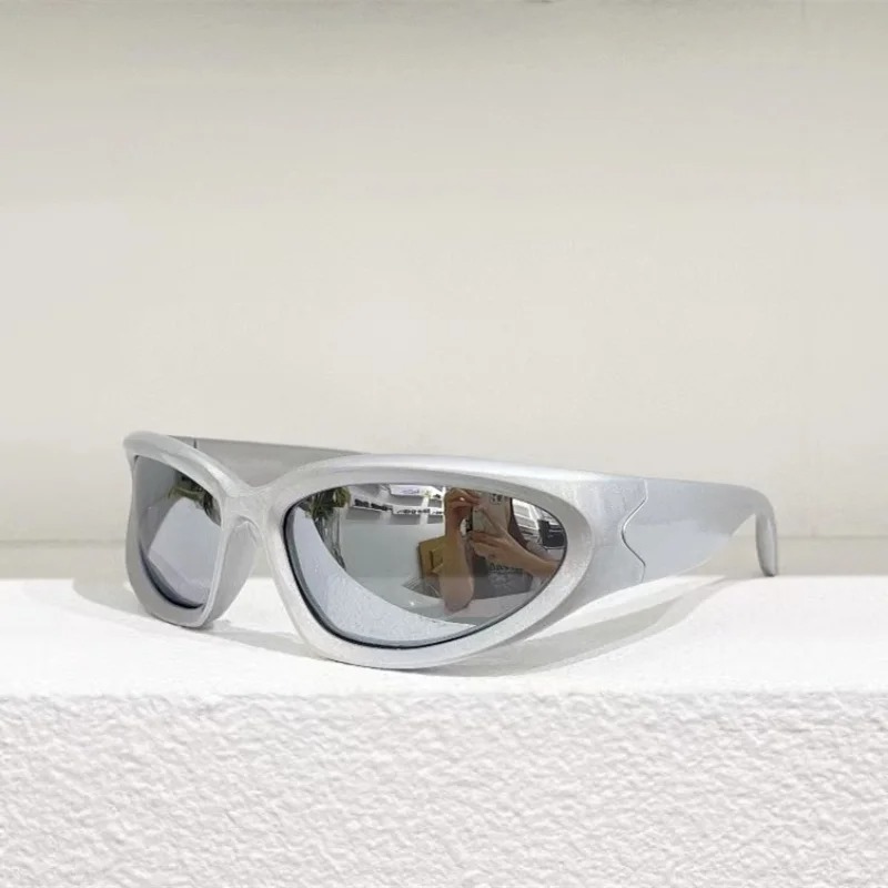 Luxury Y2K Sports Punk Sunglas - огляд і ціна Streetwear Brand Y2K