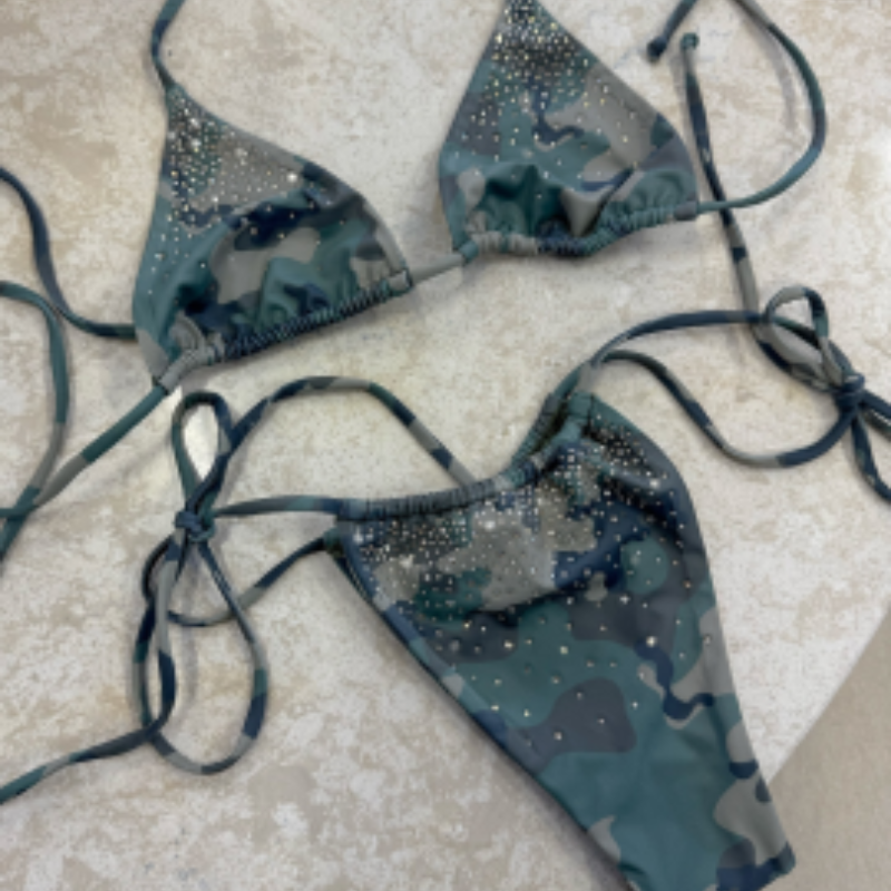 Camouflage Rhinestone Triangle - огляд і ціна A Bathing Ape Camo